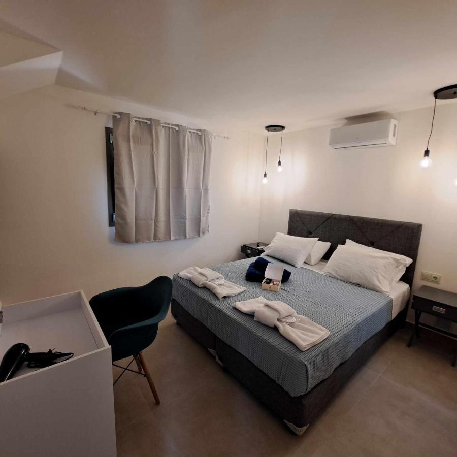 Villas Epta Karpi Complex Of 7 Luxury Villas Skriperon Exterior photo