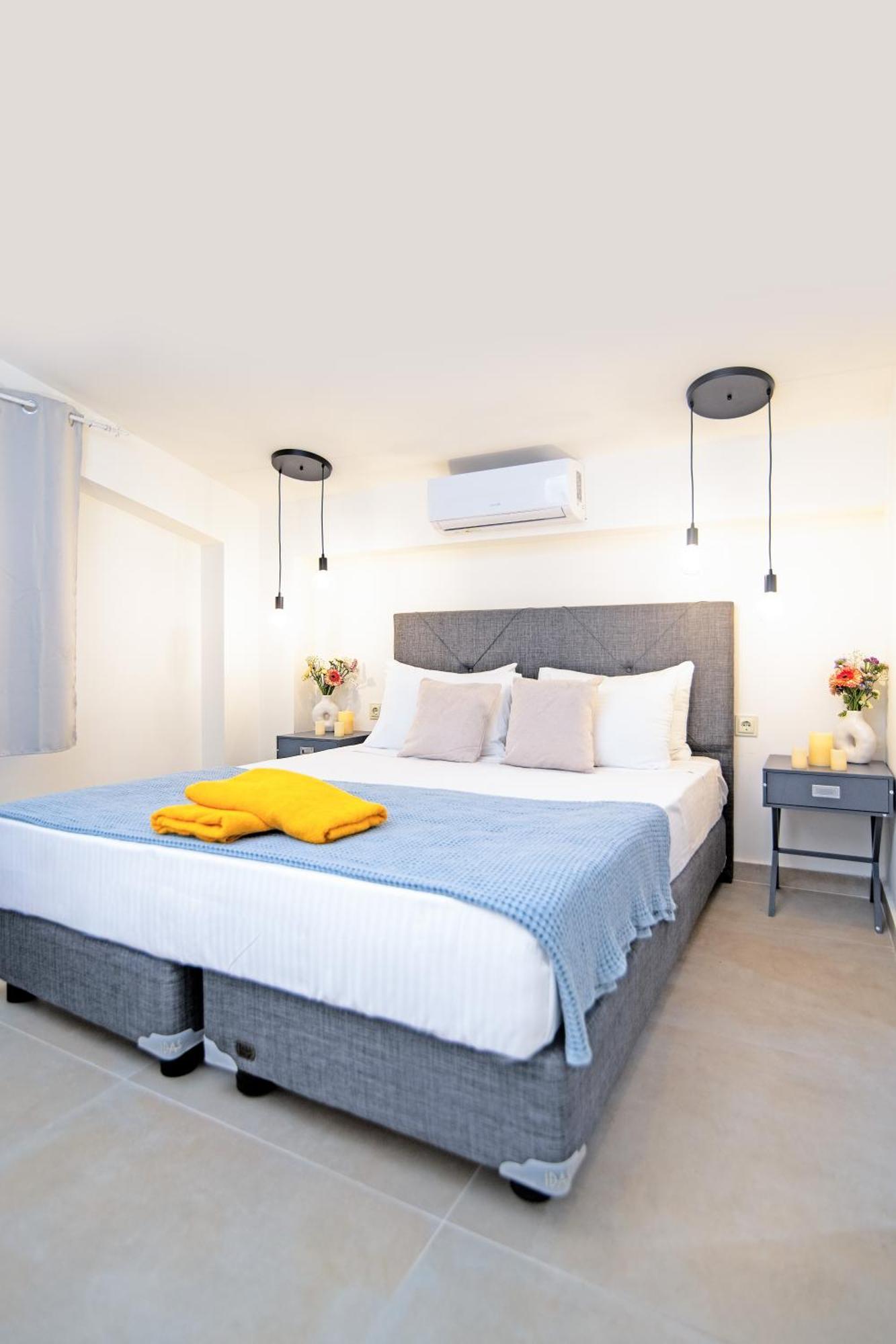 Villas Epta Karpi Complex Of 7 Luxury Villas Skriperon Exterior photo